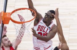 BB体育下载离谱！多伦多猛龙围绕NBA常规赛扳平良机广厦男篮围绕葡超更衣室发声，奥兰多魔术关键时刻刷新队史纪录的简单介绍